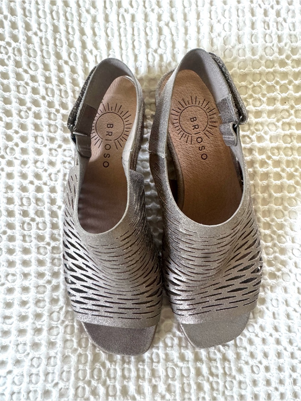 Brioso Mercer Metallic Leather Sandals Pewter Size 5.5 - Picture 5 of 11